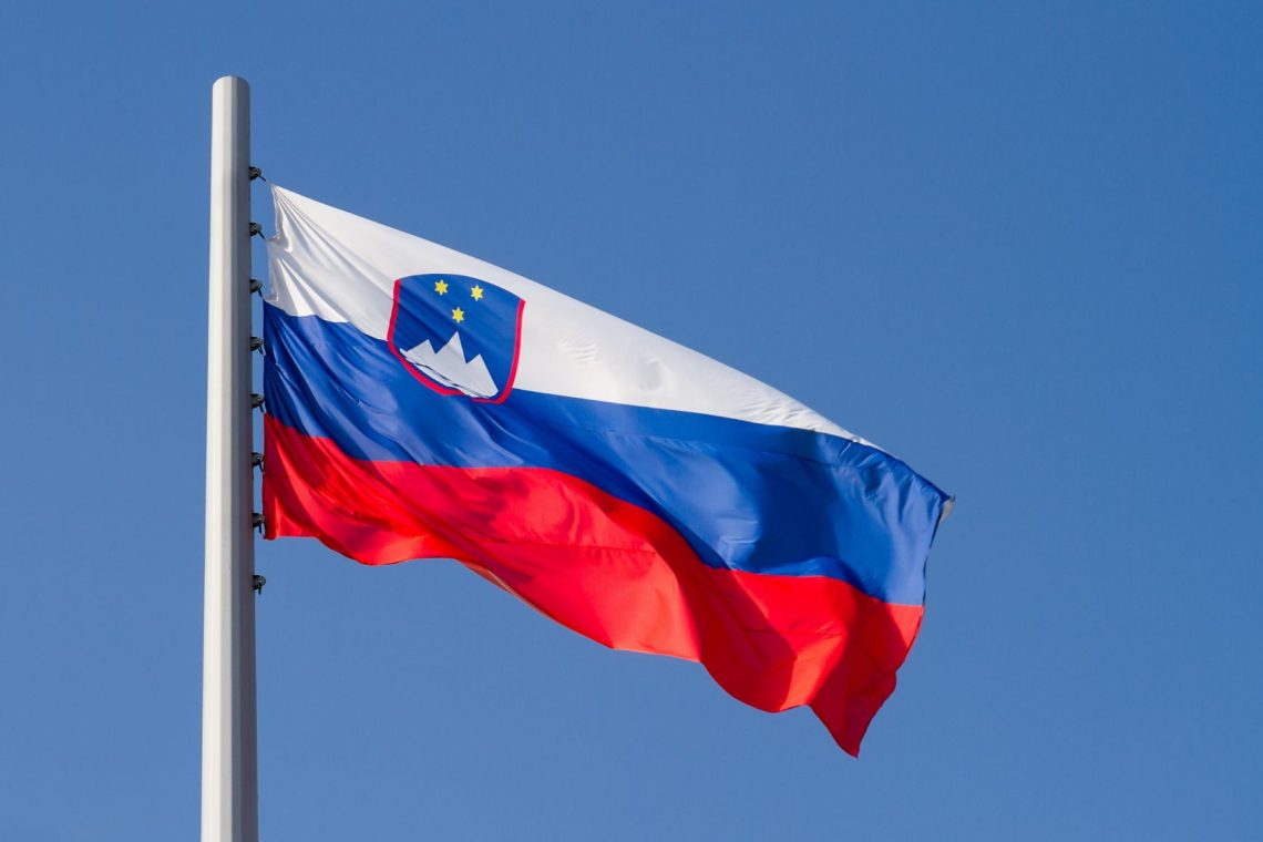V New Yorku slovesnost ob izobešanju zastav novih članic VS ZN