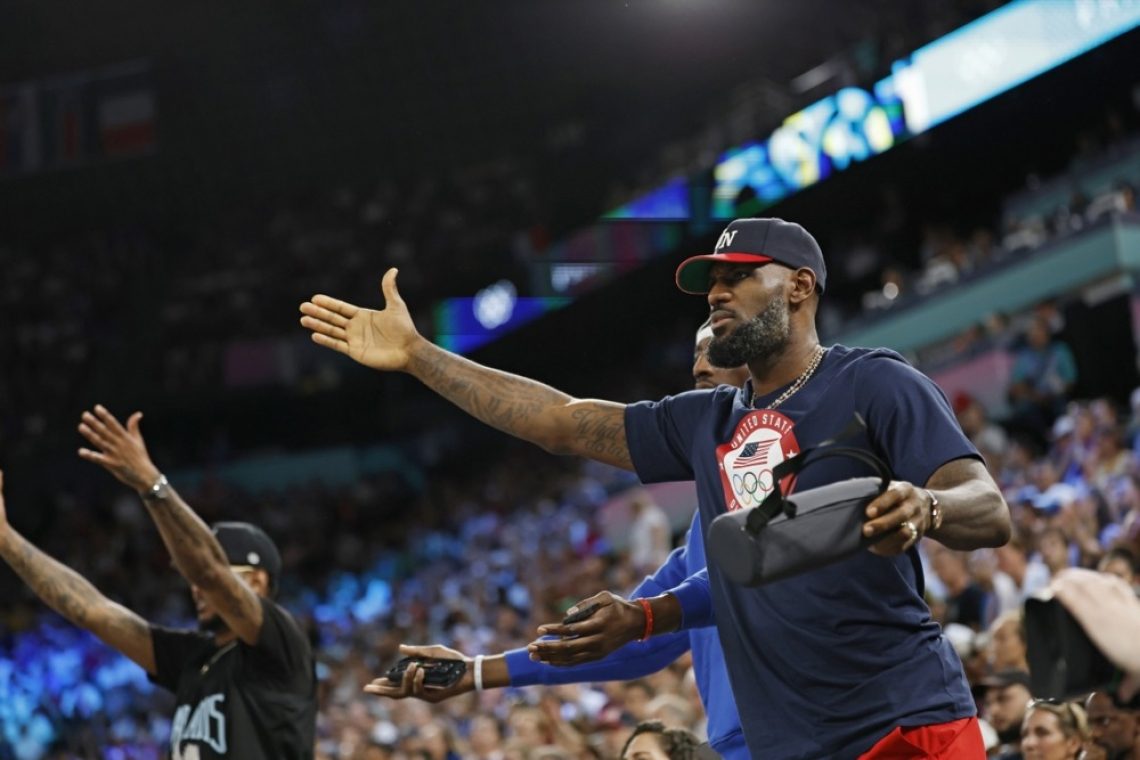 LeBron James s sinom spisal nov košček zgodovine lige NBA