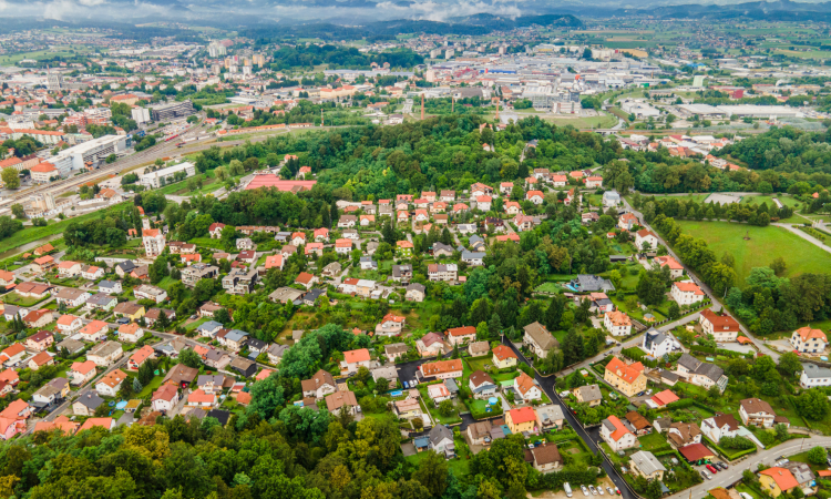 Celjani vabljeni k sodelovanju v anketi »Si kej za CELE?«