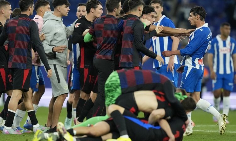 Barcelona dva kroga pred koncem potrdila naslov v Španiji