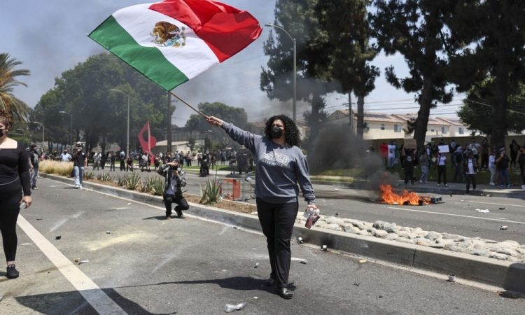Trump poslal nacionalno gardo v Los Angeles po izgredih zaradi racij