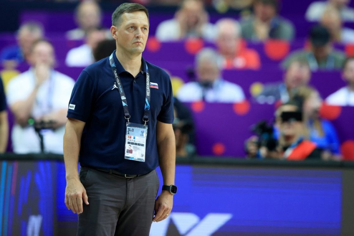 Aleksander Sekulić: Igralcem se dela velika krivica