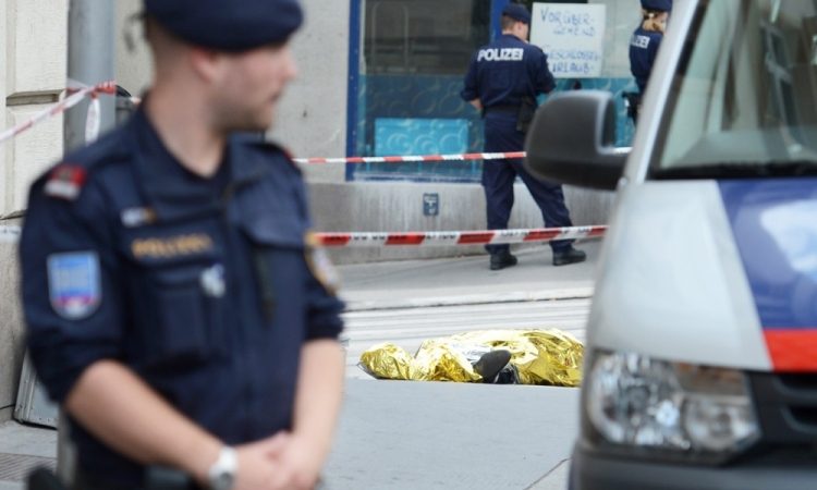 V streljanju na Dunaju umrli dve osebi, dve ranjeni
