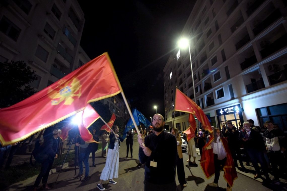 V Podgorici množični protest proti priseljencem 
