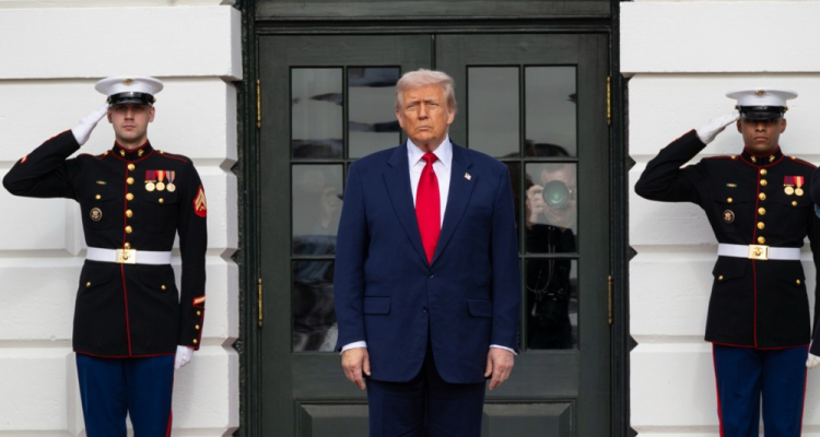 Trump zahteva objavo vseh Epsteinovih dosjejev
