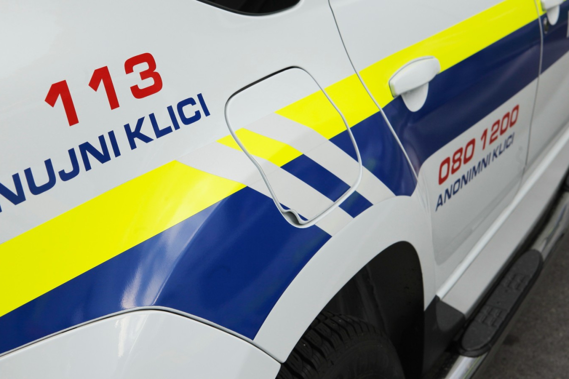 Policisti na Fužinah ustrelili napadalca z nožema