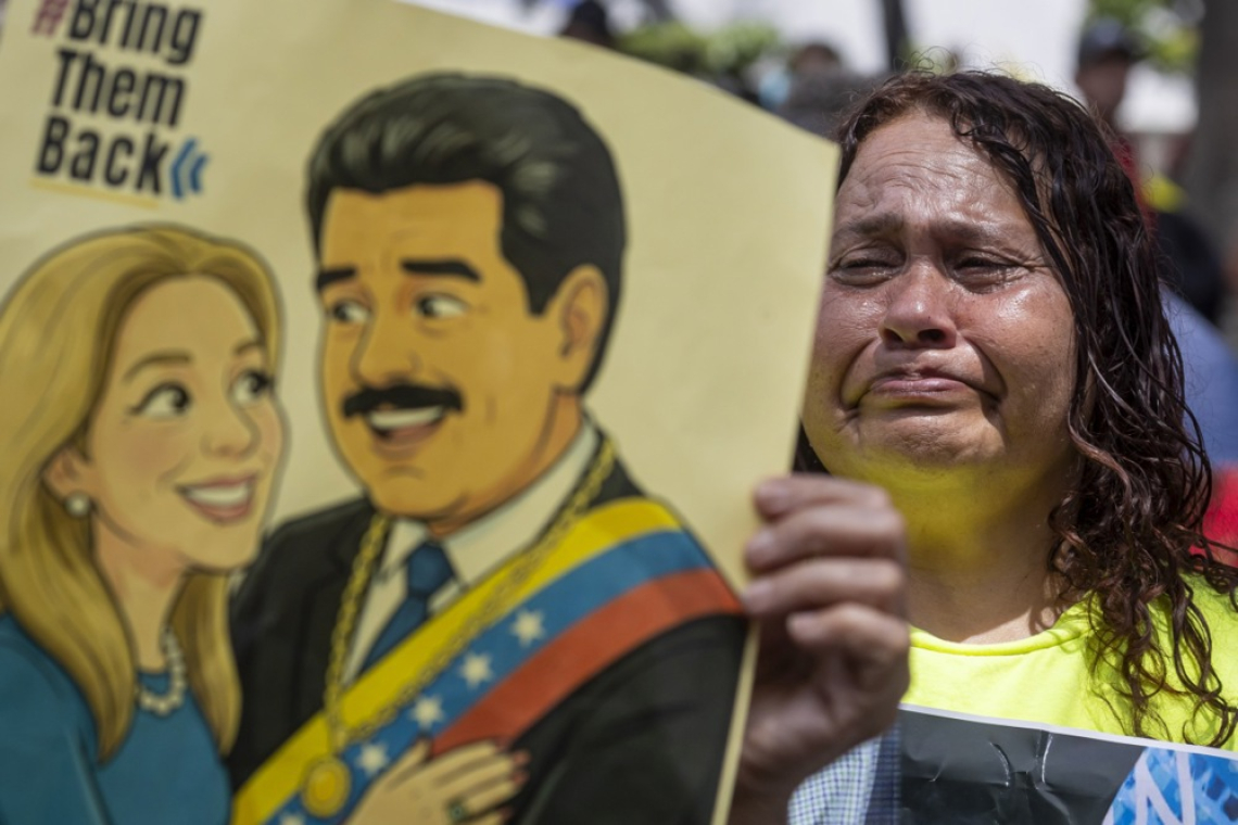 Maduro v prvem sporočilu iz pripora pozval k miru in dialogu