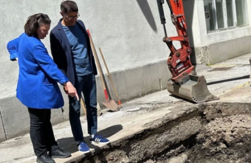 Na kranjski tržnici začeli arheološke raziskave