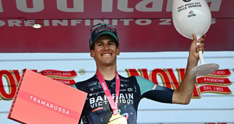 Segaert s pobegom v zaključku do etapne zmage na Giru